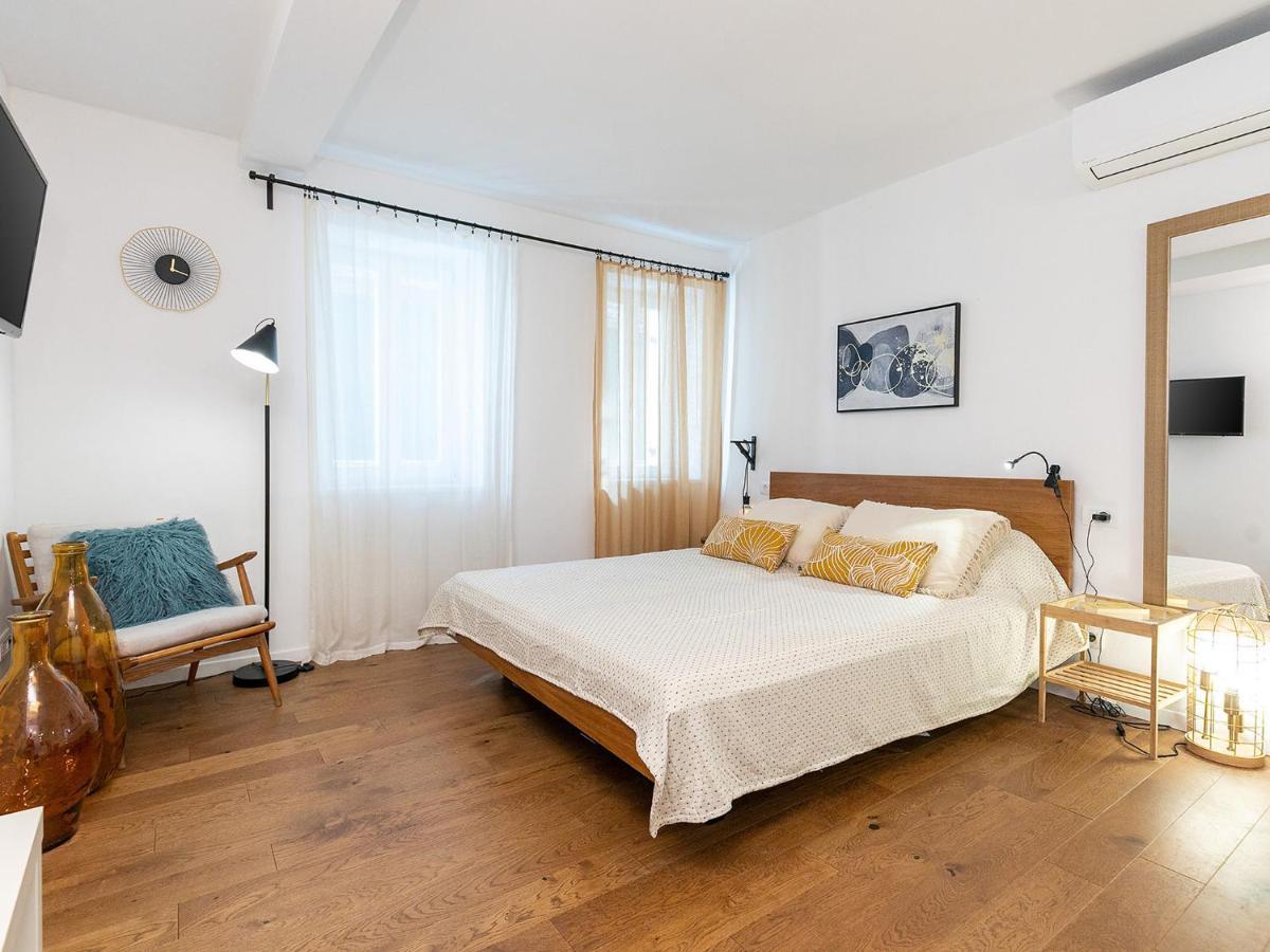 Stylish Studio Apartment By Irundo Rovinj Exterior foto